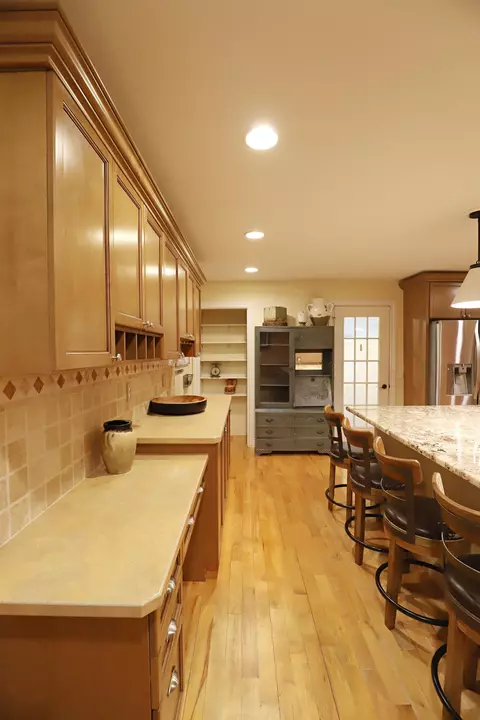 Kitchen - 1536 Suzanne, Flushing, MI 48433 photo 3 of 3