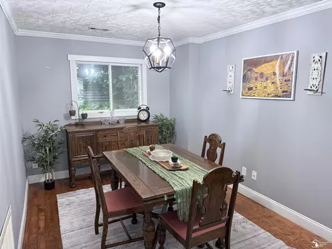 Dining - 2911 Whitlock, Jackson, MI 49202 photo 2 of 2