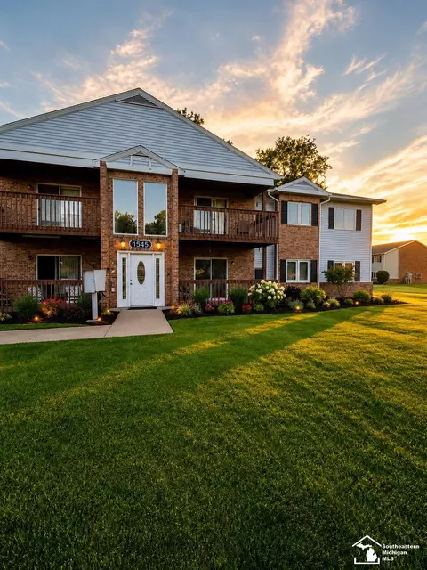 1545 Harbour #198, Trenton, MI 48183
