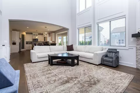 Living - 19221 Thompson, Macomb, MI 48042 photo 2 of 3