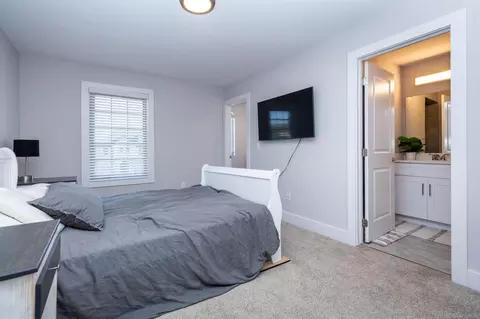 Bedroom - 19221 Thompson, Macomb, MI 48042 photo 4 of 8