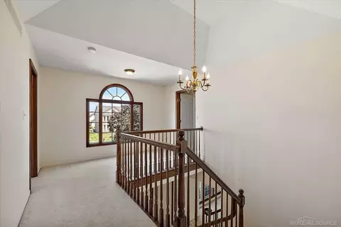 Entry Way - 17836 Nick, Macomb, MI 48044 photo 5 of 5