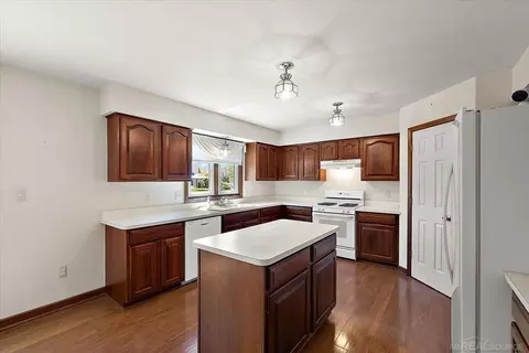 Kitchen - 17836 Nick, Macomb, MI 48044 photo 6 of 7