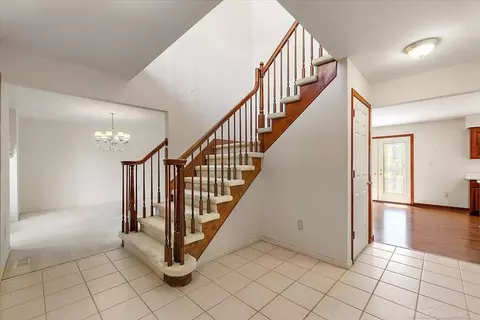 Entry Way - 17836 Nick, Macomb, MI 48044 photo 2 of 5