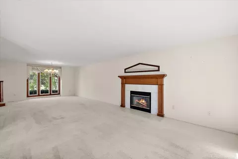Living - 17836 Nick, Macomb, MI 48044 photo 3 of 7