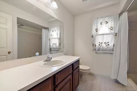 Bath - 17836 Nick, Macomb, MI 48044 photo 5 of 10