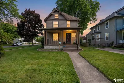 Exterior - 303 E 6th, Monroe, MI 48161 photo 3 of 10