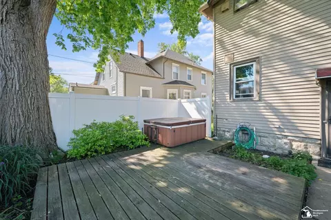 Exterior - 303 E 6th, Monroe, MI 48161 photo 7 of 10