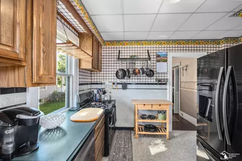 Kitchen - 303 E 6th, Monroe, MI 48161 photo 2 of 2