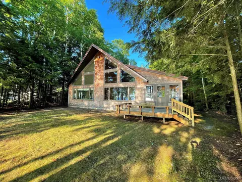 235 N Sunset Bch, Manistique, MI 49854