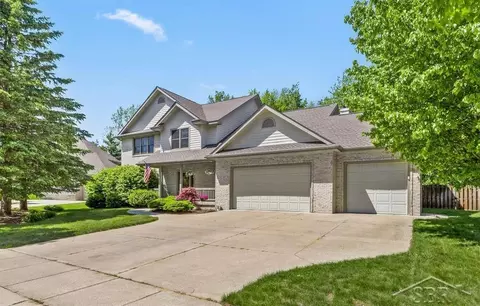 403 Shirewood, Midland, MI 48642