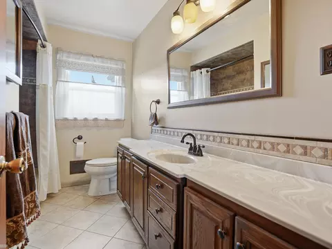 Bath - 7589 Colony, Algonac, MI 48001 photo 1 of 2
