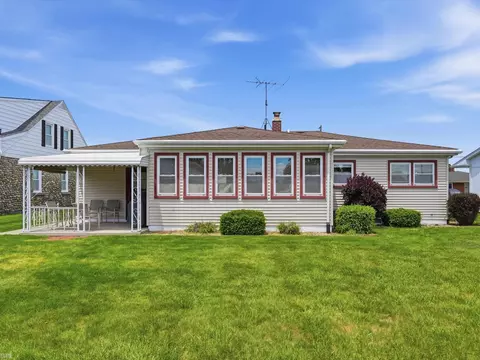 Exterior - 7589 Colony, Algonac, MI 48001 photo 6 of 15