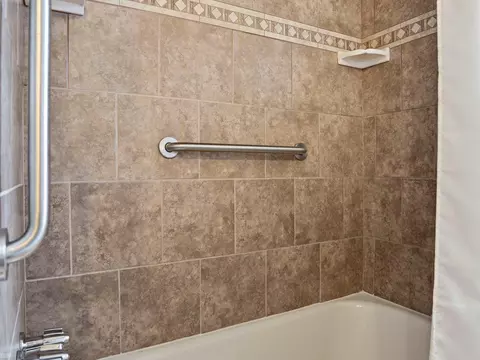 Bath - 7589 Colony, Algonac, MI 48001 photo 2 of 2