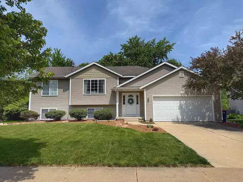 2527 Orchard Vw, Grand Rapids, MI 49505
