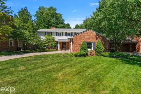 Exterior - 100 Moran, Grosse Pointe Farms, MI 48236 photo 4 of 11