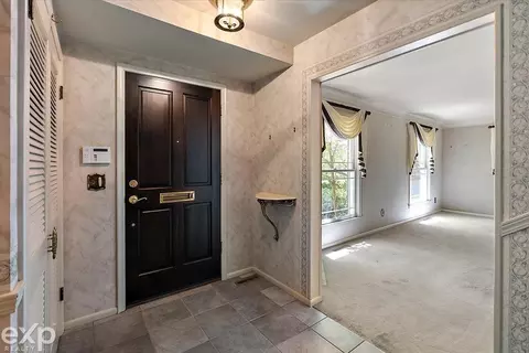 Entry Way - 100 Moran, Grosse Pointe Farms, MI 48236 photo 1 of 4
