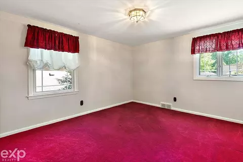 Bedroom - 100 Moran, Grosse Pointe Farms, MI 48236 photo 7 of 8