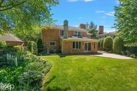 Exterior - 100 Moran, Grosse Pointe Farms, MI 48236 photo 8 of 11