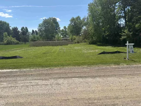 23100 Jamison, Macomb, MI 48042 photo 3