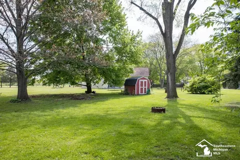 Exterior - 4666 E Dunbar Rd, Monroe, MI 48161 photo 10 of 10