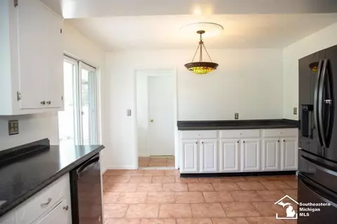 Kitchen - 4666 E Dunbar Rd, Monroe, MI 48161 photo 3 of 3