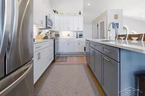 Kitchen - 4984 Dunbar, Gladwin, MI 48624 photo 3 of 7