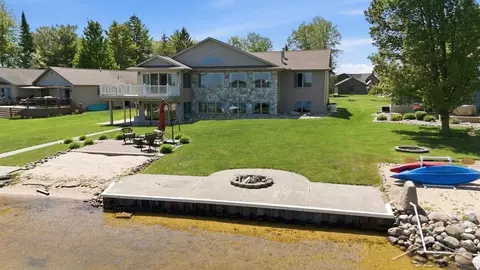 Exterior - 4984 Dunbar, Gladwin, MI 48624 photo 7 of 9