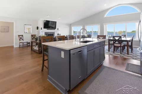Kitchen - 4984 Dunbar, Gladwin, MI 48624 photo 4 of 7