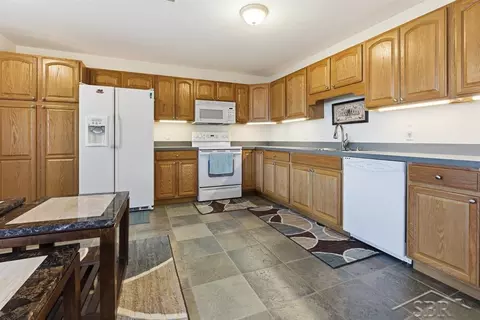 Kitchen - 4984 Dunbar, Gladwin, MI 48624 photo 7 of 7