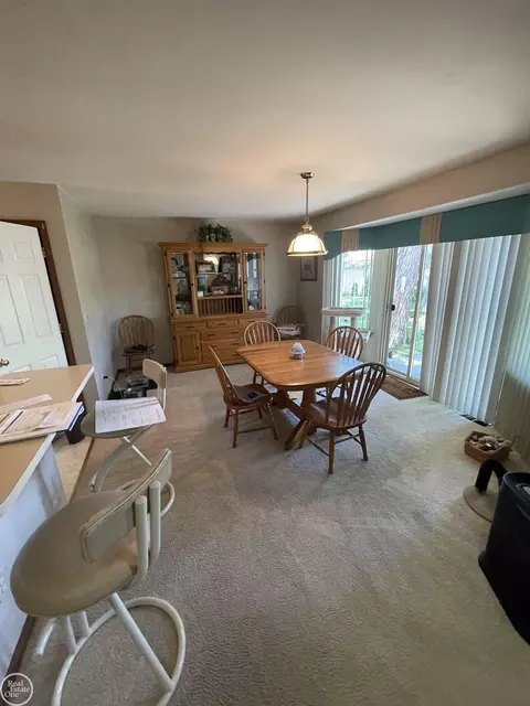 Dining - 23945 Settlers, Macomb, MI 48042 photo 1 of 1