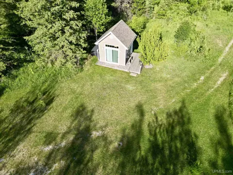 801 W Tichelaar Rd, Hardwood, MI 49834