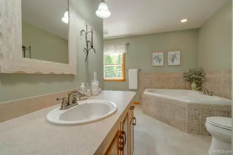 Bath - 19105 Diller, Germfask, MI 49836 photo 5 of 6