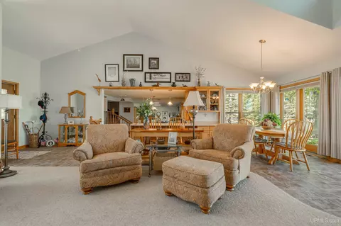 Living - 19105 Diller, Germfask, MI 49836 photo 6 of 8