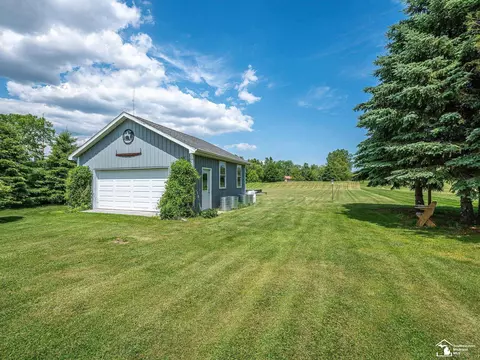 Exterior - 8910 Baldwin, Monroe, MI 48162 photo 12 of 13