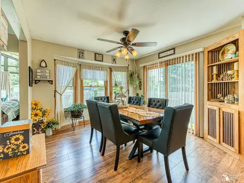 Dining - 8910 Baldwin, Monroe, MI 48162 photo 2 of 3