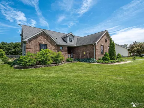 Exterior - 8910 Baldwin, Monroe, MI 48162 photo 3 of 13