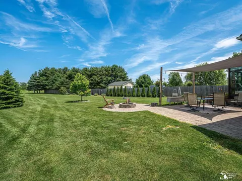 Exterior - 8910 Baldwin, Monroe, MI 48162 photo 7 of 13