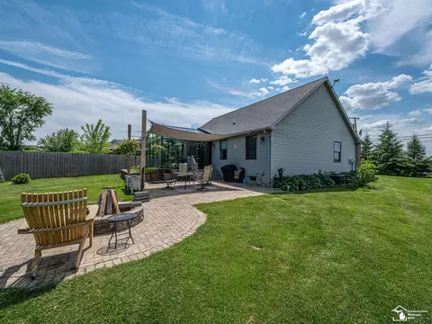 Exterior - 8910 Baldwin, Monroe, MI 48162 photo 8 of 13