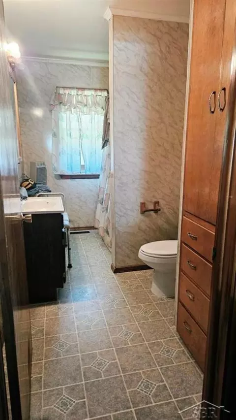 Bath - 17985 Dice, Hemlock, MI 48626 photo 2 of 2