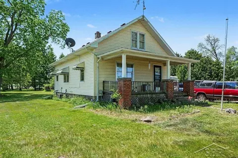17985 Dice, Hemlock, MI 48626