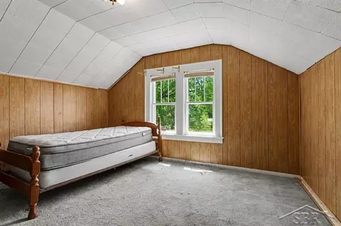 Bedroom - 17985 Dice, Hemlock, MI 48626 photo 4 of 4