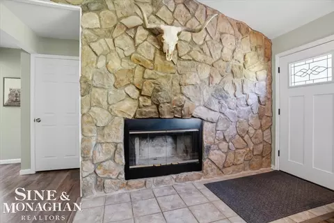 Entry Way - 9201 Lambs, Wales, MI 48027 photo 1 of 1