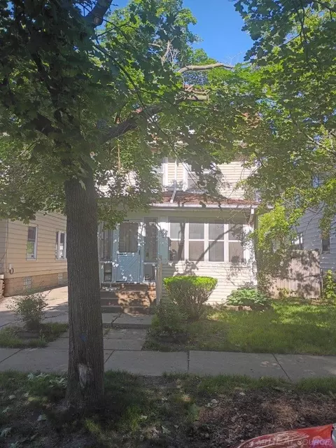 320 Huron, Lansing, MI 48915