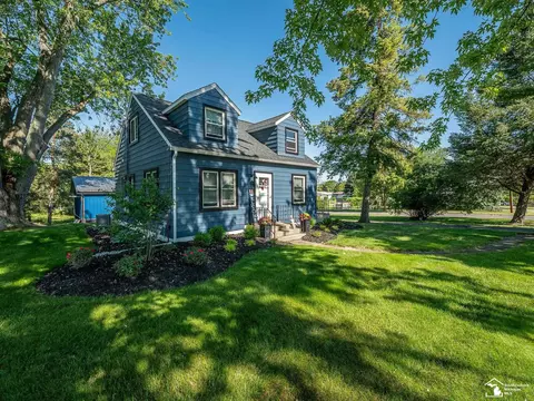 701 S Adrian, Tecumseh, MI 49286