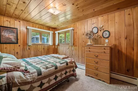 Bedroom - 19422 Mayo, L'anse, MI 49946 photo 1 of 4