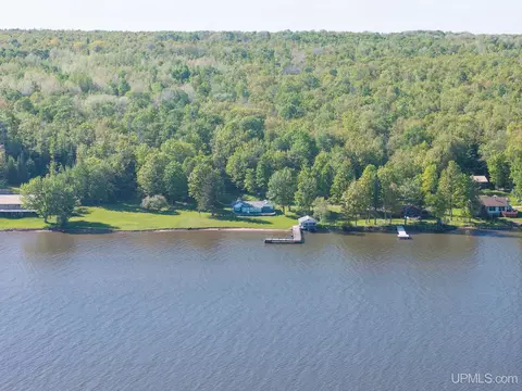 View/Area - 19422 Mayo, L'anse, MI 49946 photo 10 of 14