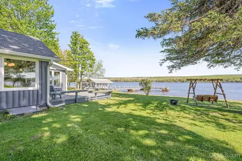Exterior - 19422 Mayo, L'anse, MI 49946 photo 6 of 23