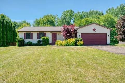 3083 Meadow Brk, Owosso, MI 48867