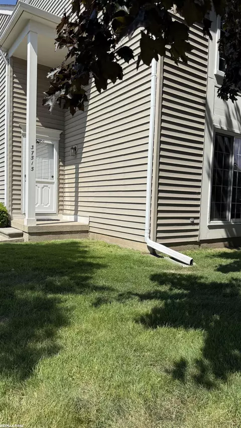 37515 Stonegate, Clinton Township, MI 48036